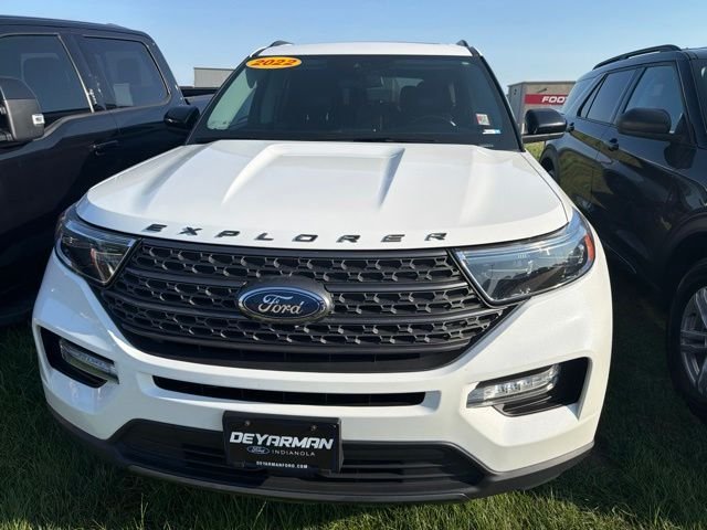 Used 2022 White Ford XLT image 2