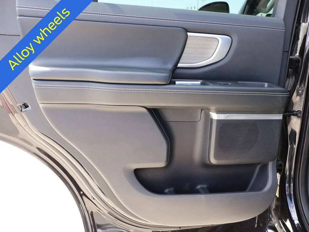 Used 2025 Black Ford Platinum image 19