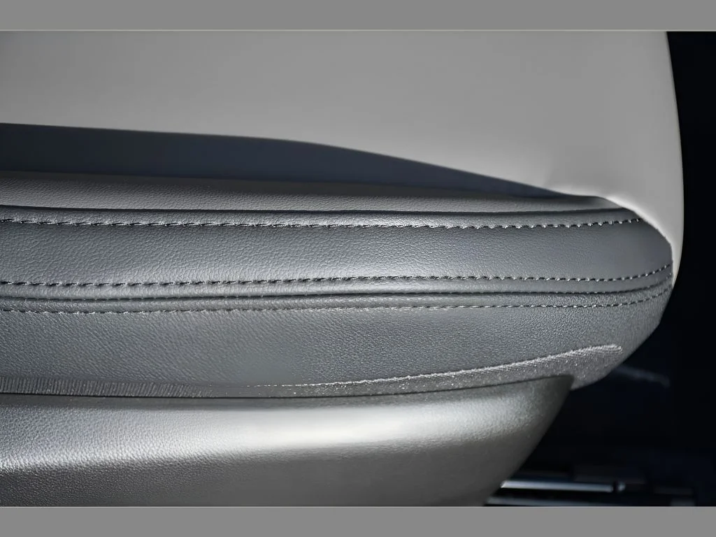 New 2026 CRYSTAL BLACK SILICA Subaru Premium image 28