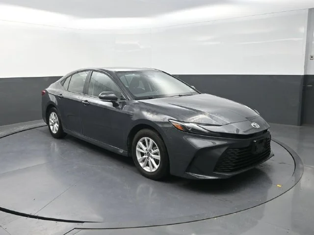 Used 2026  Toyota LE image 10