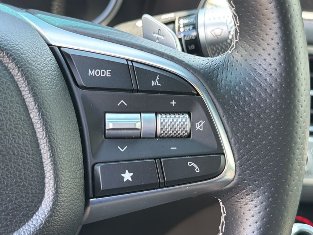 2025 GENESIS G70 Standard - Photo 23