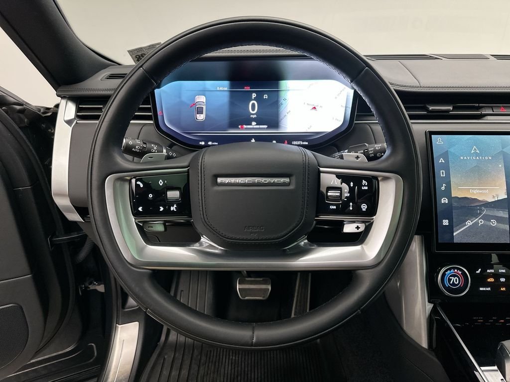 Used 2023  Land Rover SE image 30