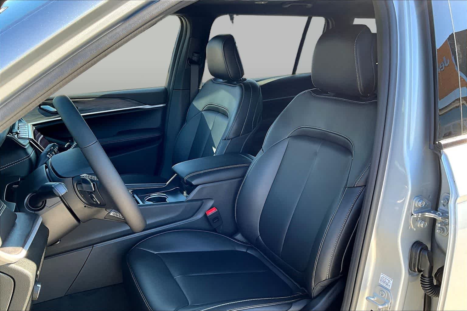 2025 Jeep Grand Cherokee L Limited - Photo 10