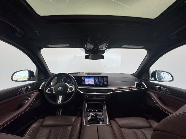 Used 2023 Mineral White Metallic BMW xDrive40i image 22