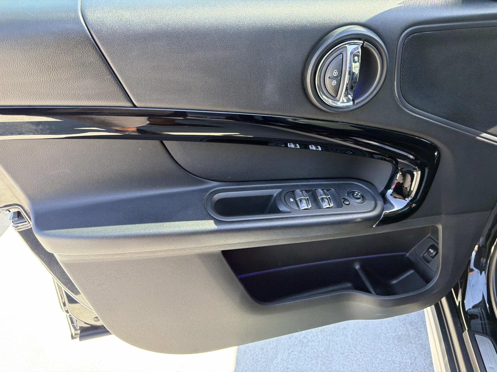 Used 2020 Midnight Black Metallic MINI Cooper S FWD image 14