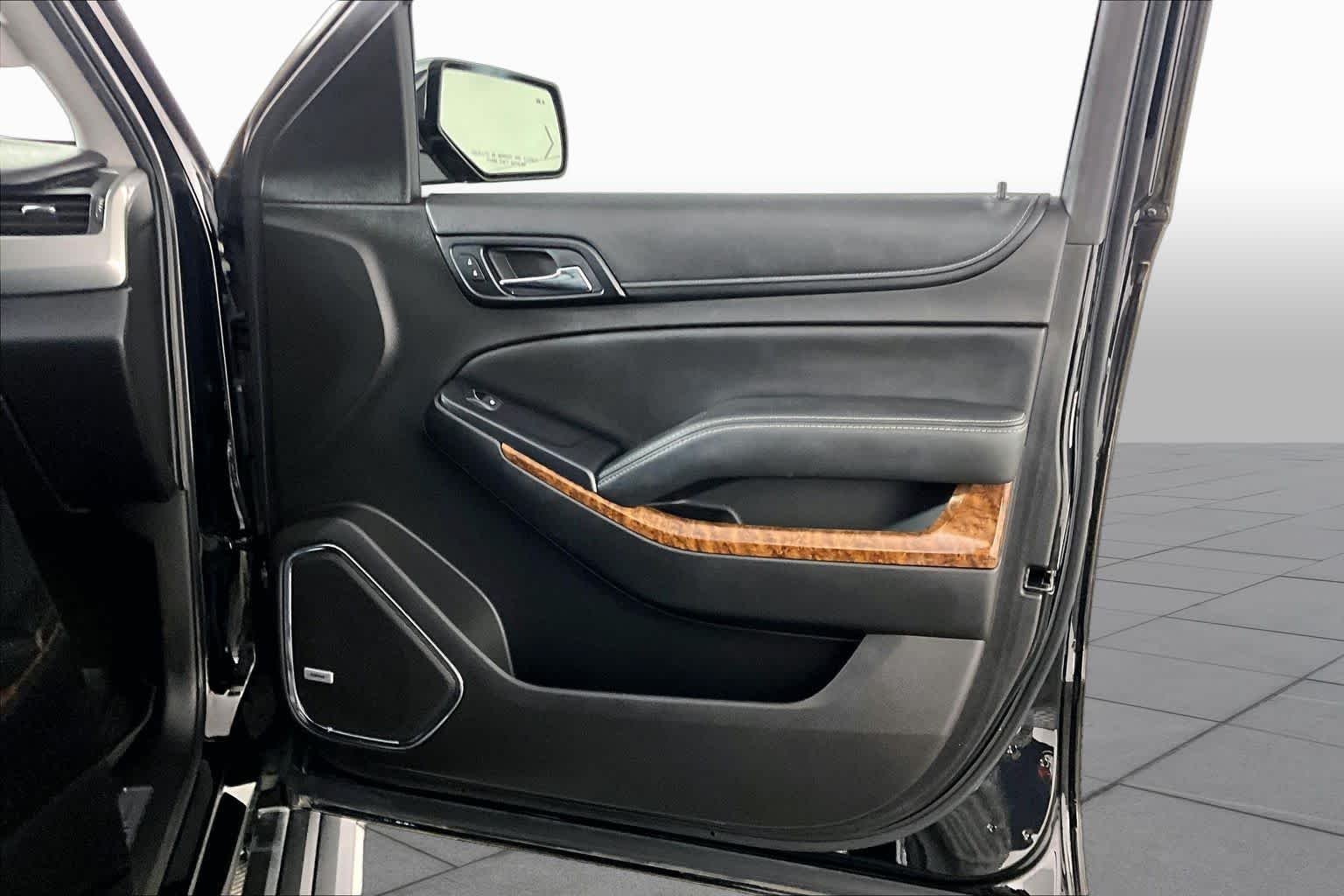 Used 2017 Black Chevrolet Premier image 21