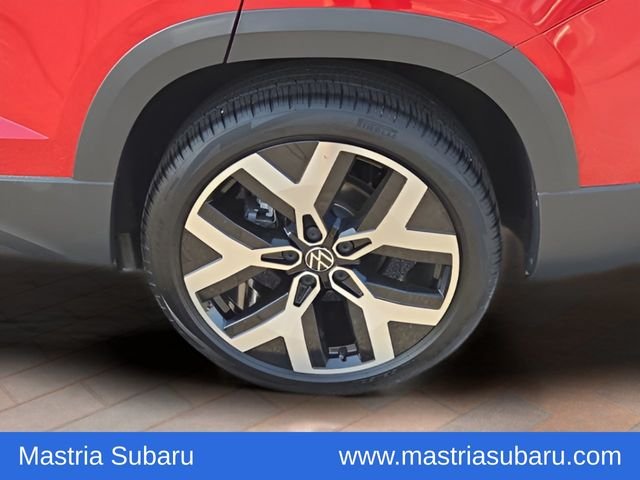 Used 2023 Red Volkswagen 1.5T SEL image 31