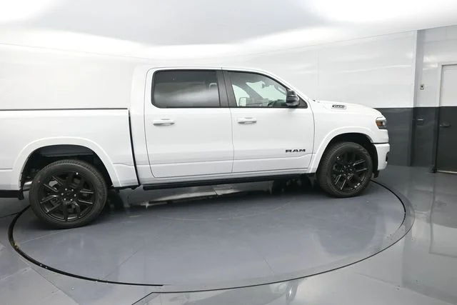 2026 RAM 1500 Laramie - Photo 11