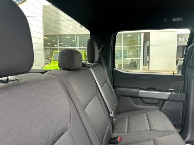 New 2026 Agate Black Metallic Ford XLT image 14