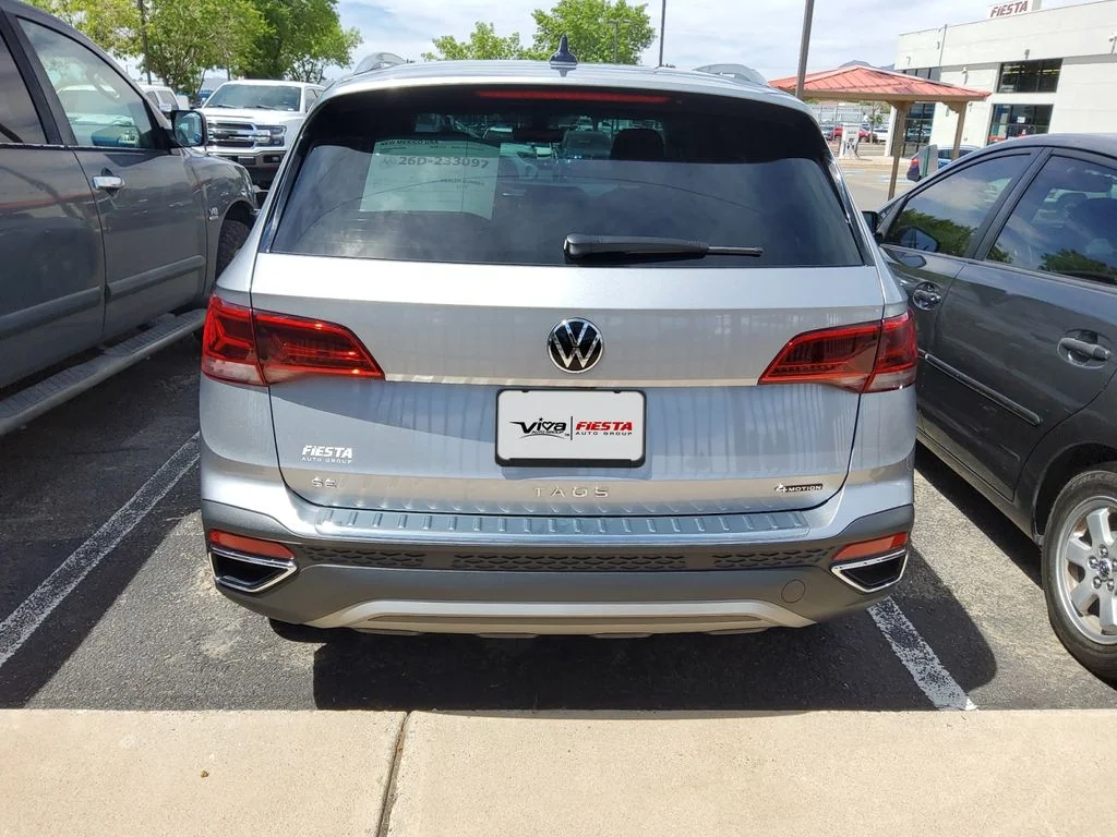 Certified Used 2024 Silver Volkswagen 1.5T SE image 25