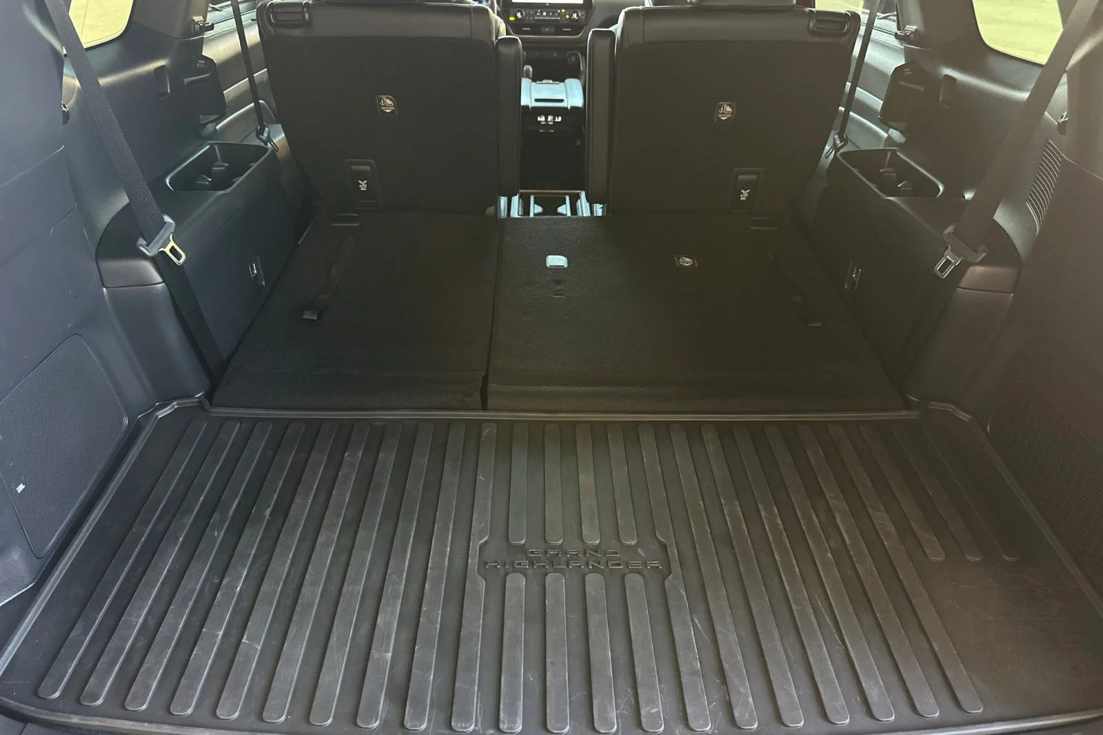 Used 2025 Red Toyota MAX Platinum image 15