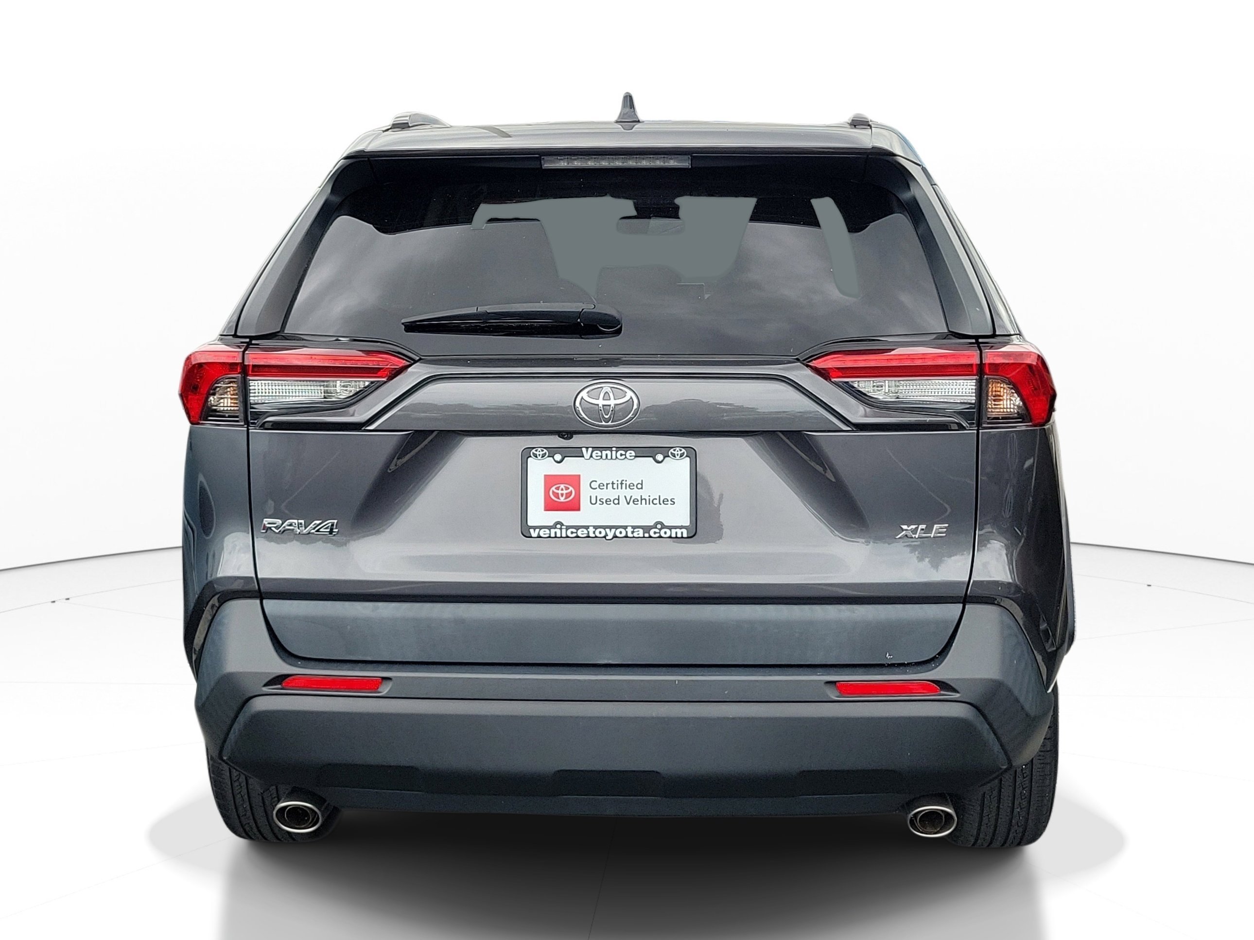 Used 2020 Magnetic Gray Metallic Toyota XLE image 10