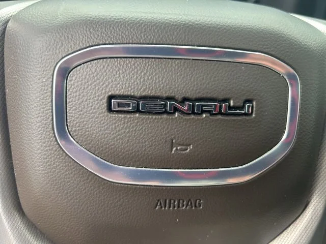 Used 2025 White Frost Tricoat GMC Denali image 26