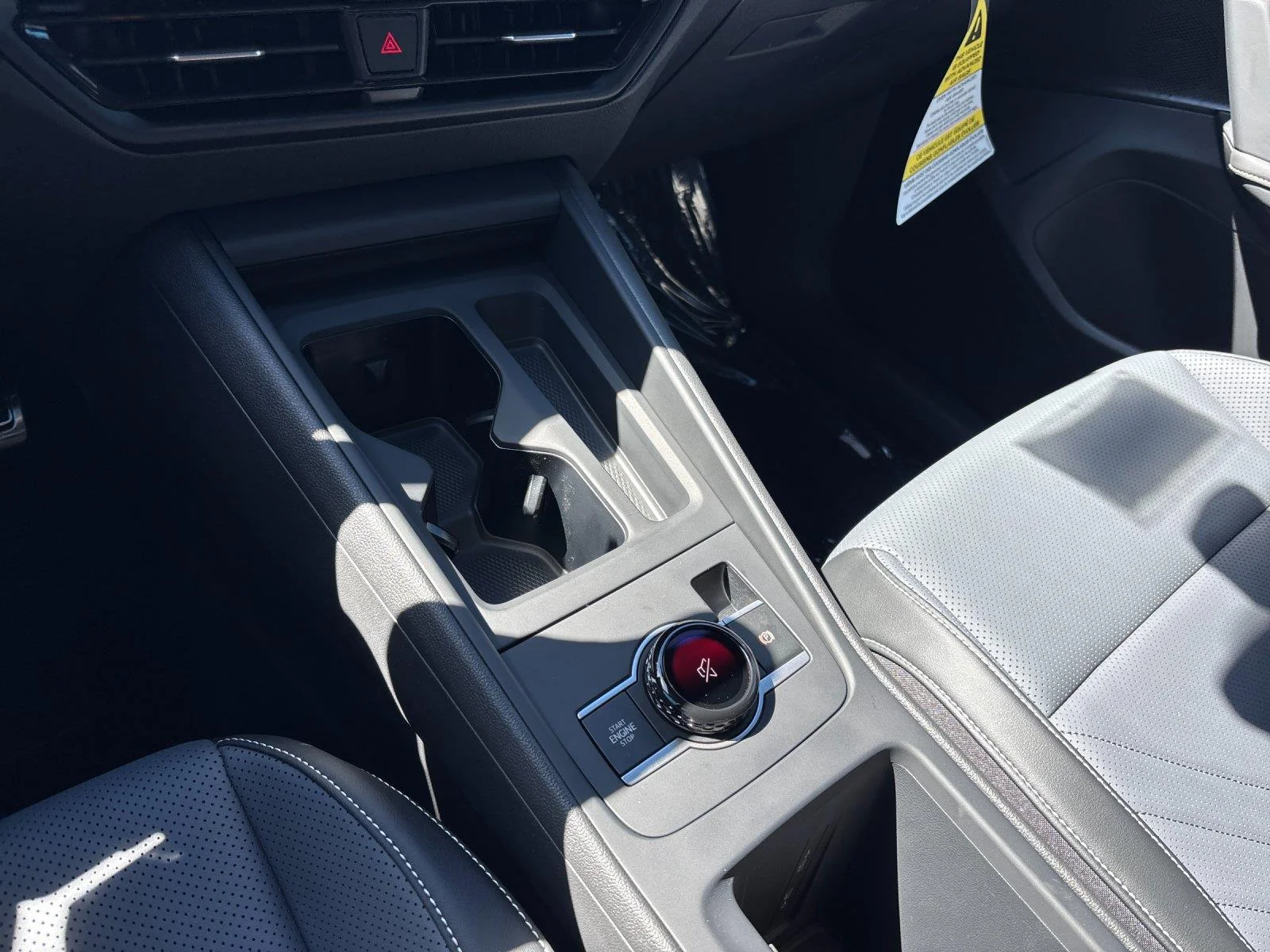 New 2026 Monterey Blue w/Deep Black Roof Volkswagen SE R-Line Black image 25