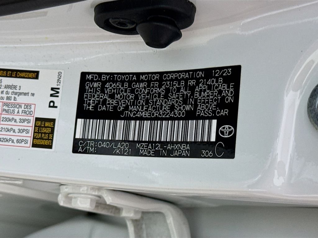 Used 2024 Ice Cap Toyota XSE image 29