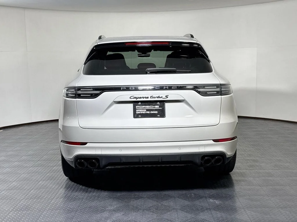2023 Porsche Cayenne Turbo S E-Hybrid - Photo 6