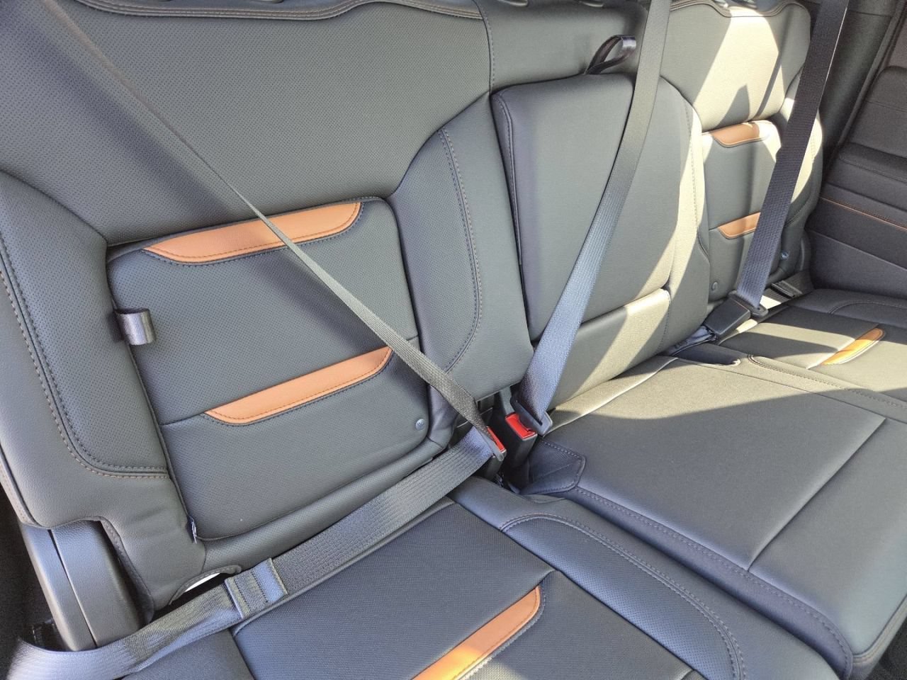 2026 GMC Sierra 2500HD AT4 - Photo 27