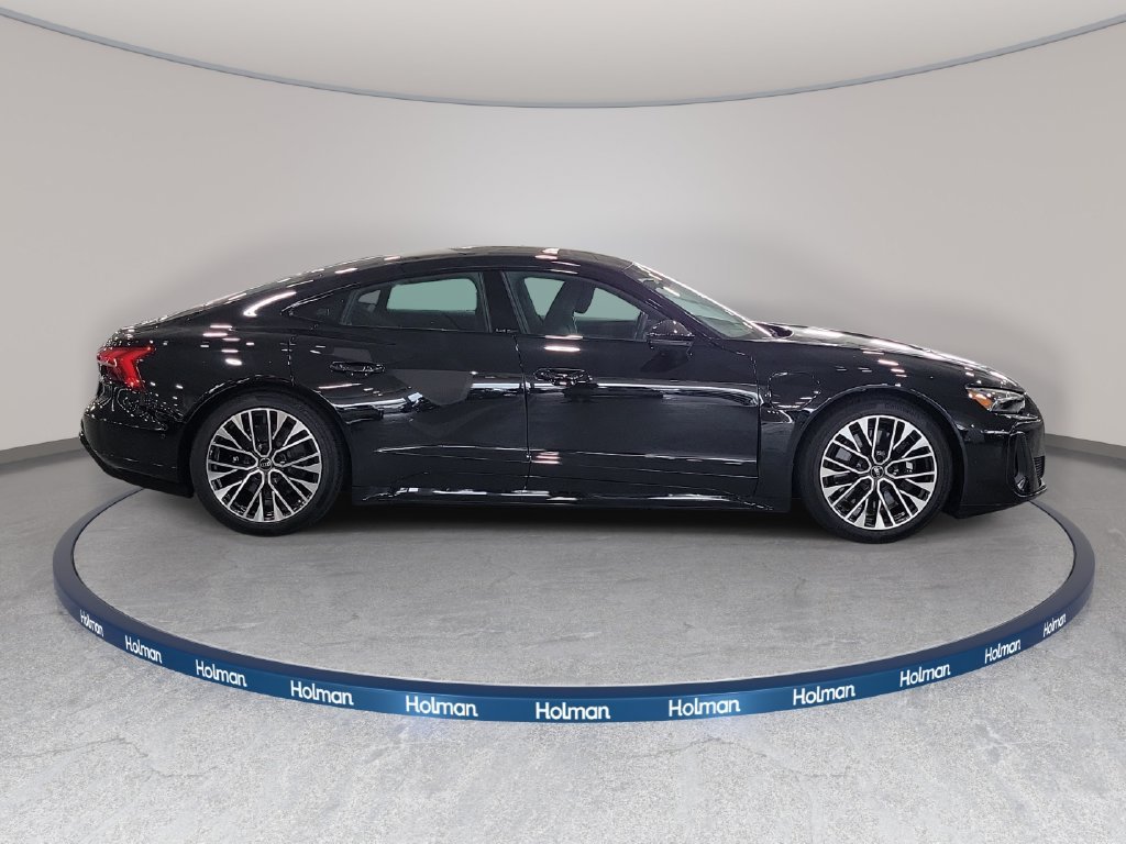 Used 2025 Black Audi Premium Plus image 4