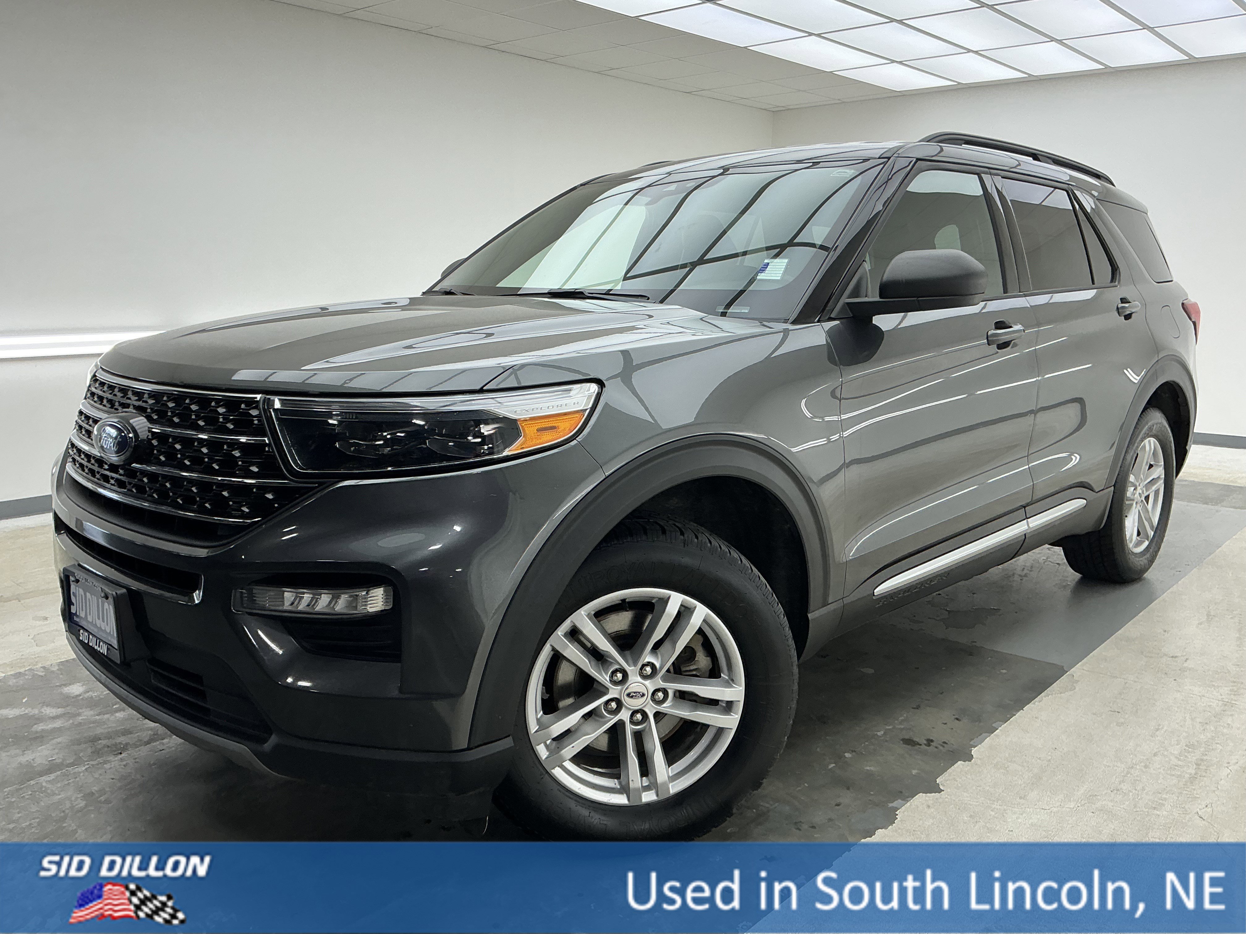 2020 Ford Explorer XLT 4WD's photo