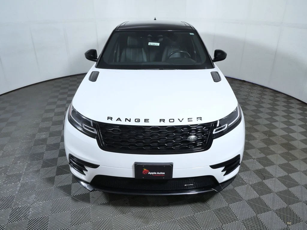 Used 2022  Land Rover P250 R-Dynamic S image 3