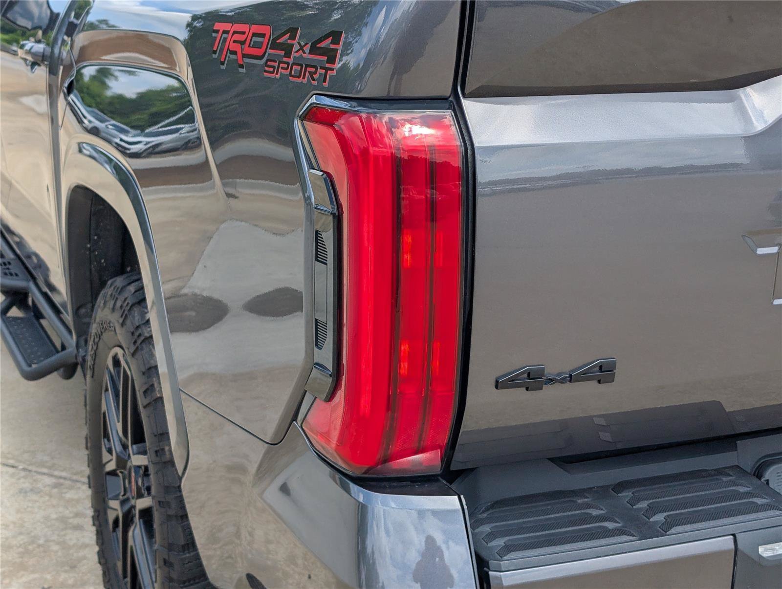 Used 2022 Gray Toyota SR5 image 11