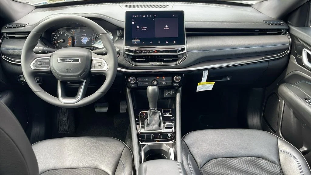 Used 2026 White Jeep Latitude image 16