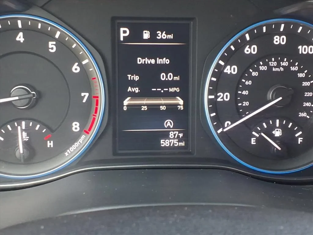 Used 2023 White Hyundai SEL image 28