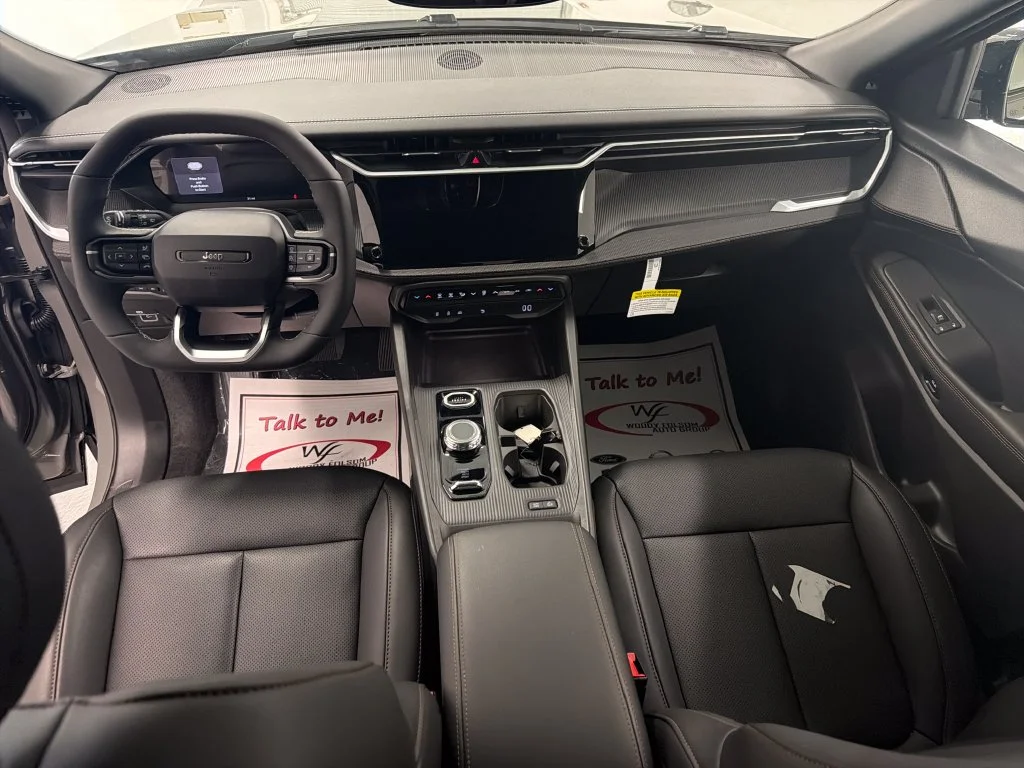 New 2027 Gray Jeep Limited image 19