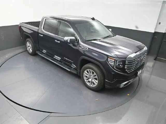 Used 2023 Silver GMC Denali image 11