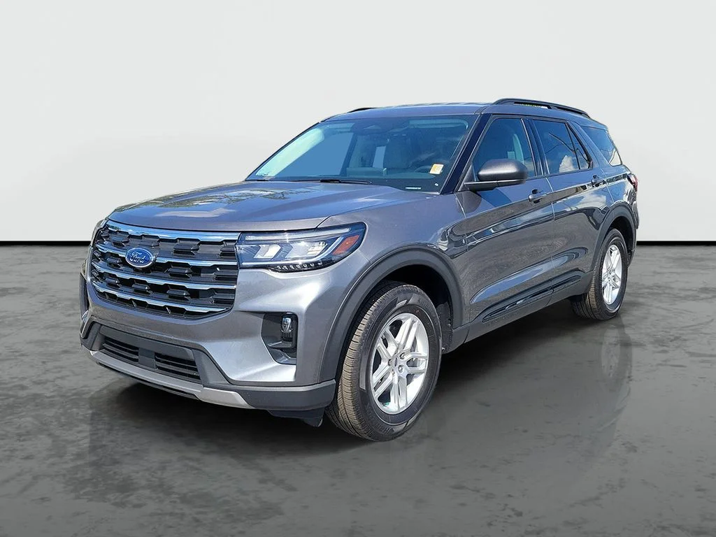 New 2026 Carbonized Gray Metallic Ford Active image 5