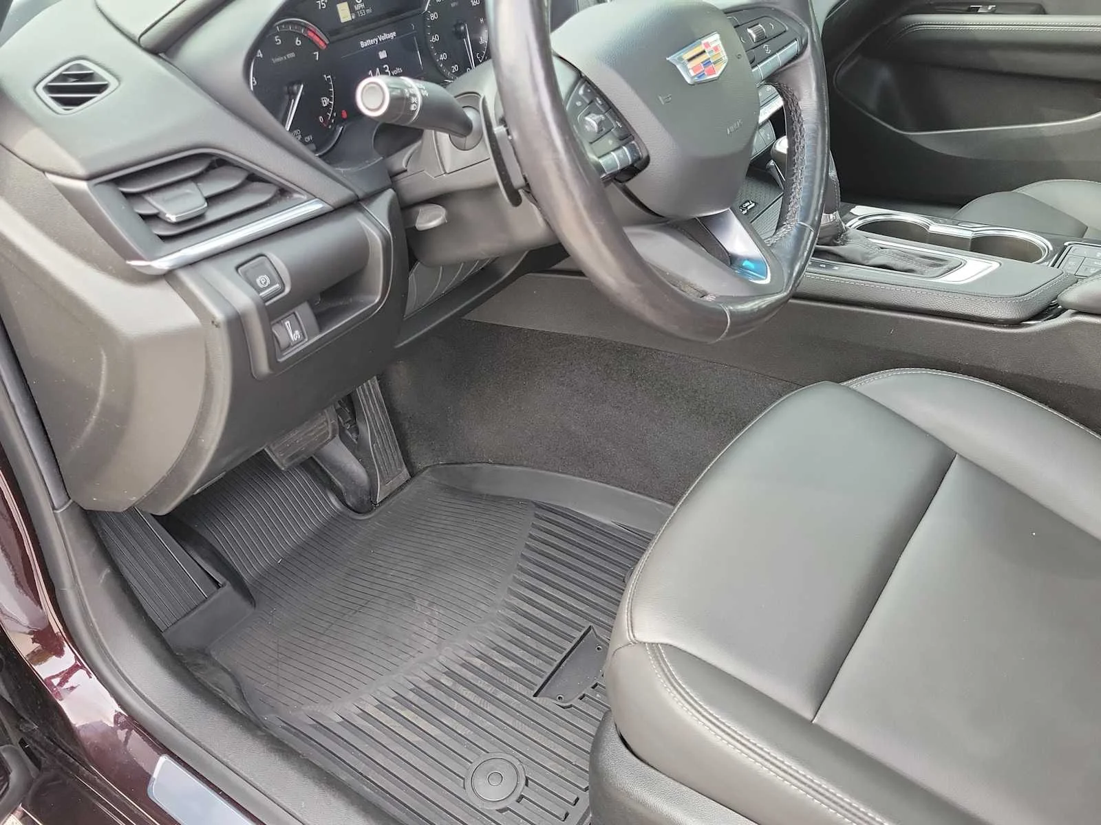 Certified Used 2021 GARNET METALLIC Cadillac Luxury image 19