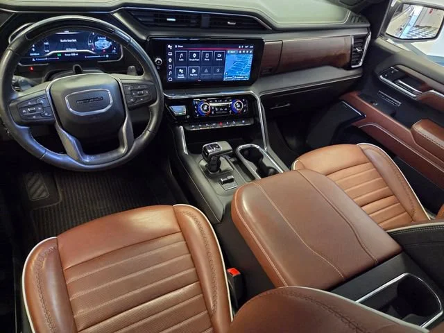 Used 2024 White Frost Tricoat GMC Denali Ultimate image 15