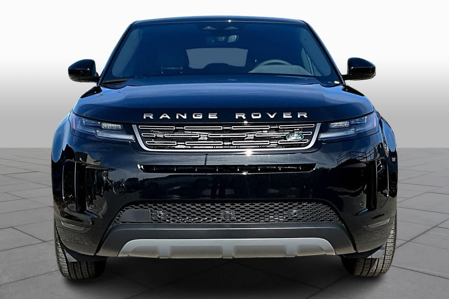 New 2026 Santorini Black Metallic Land Rover Core S image 3