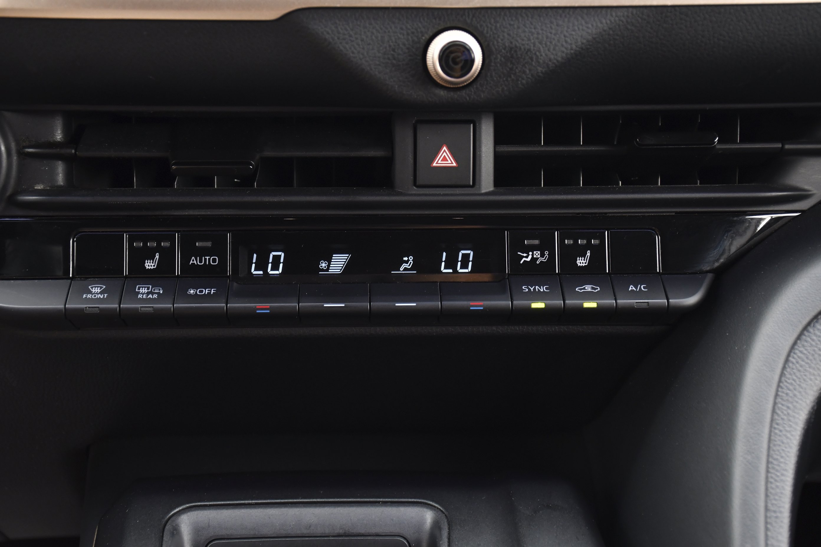 2023 Toyota Crown XLE - Photo 15
