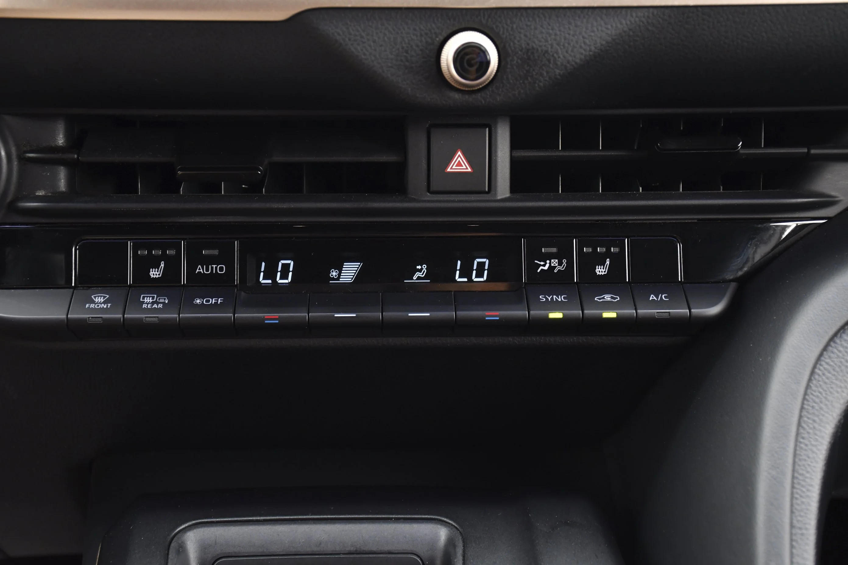 2023 Toyota Crown XLE - Photo 15