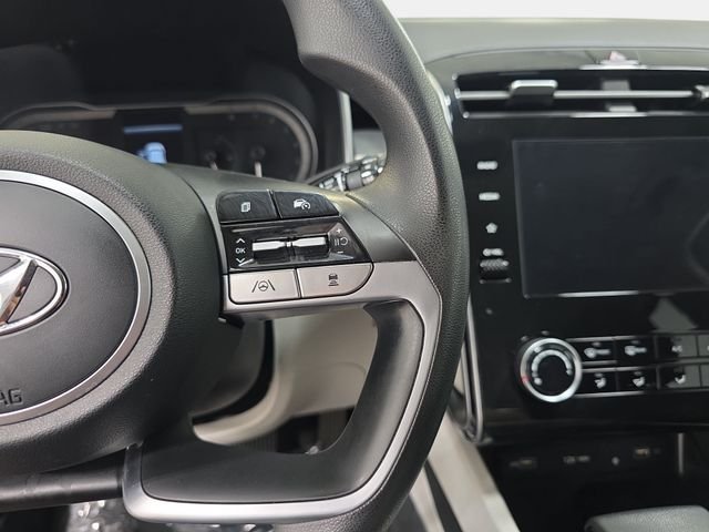 Used 2023 Silver Hyundai SEL image 18
