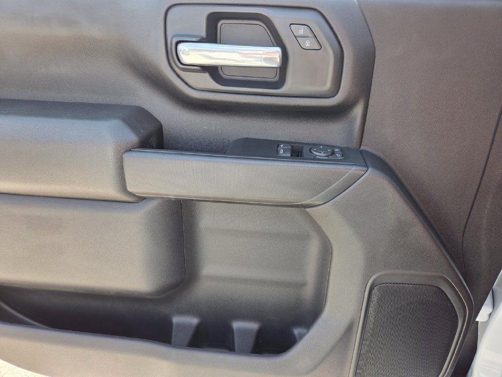 Used 2025 Summit White Chevrolet WT image 19