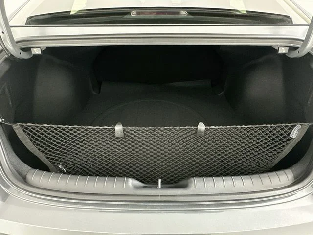 New 2026 Hyundai ELANTRA SE