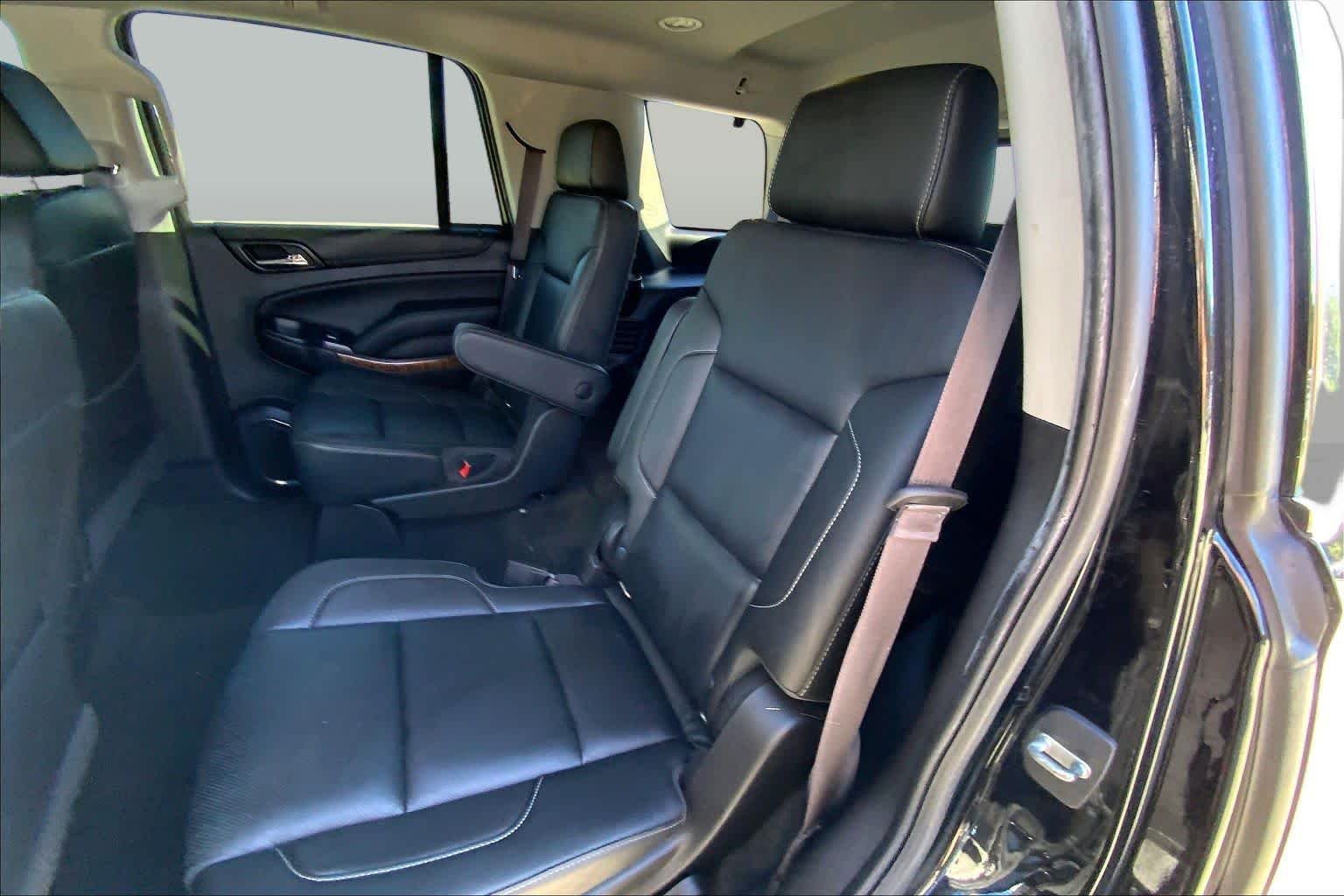 Used 2017 Black Chevrolet Premier image 19