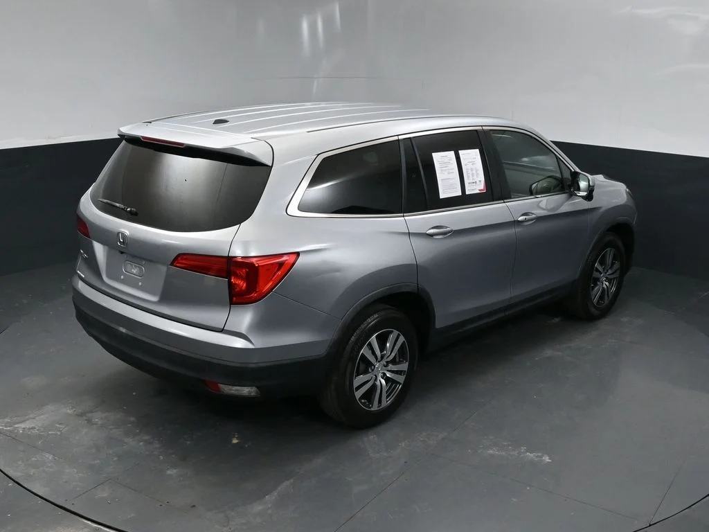 Used 2017 Silver Honda EX image 43