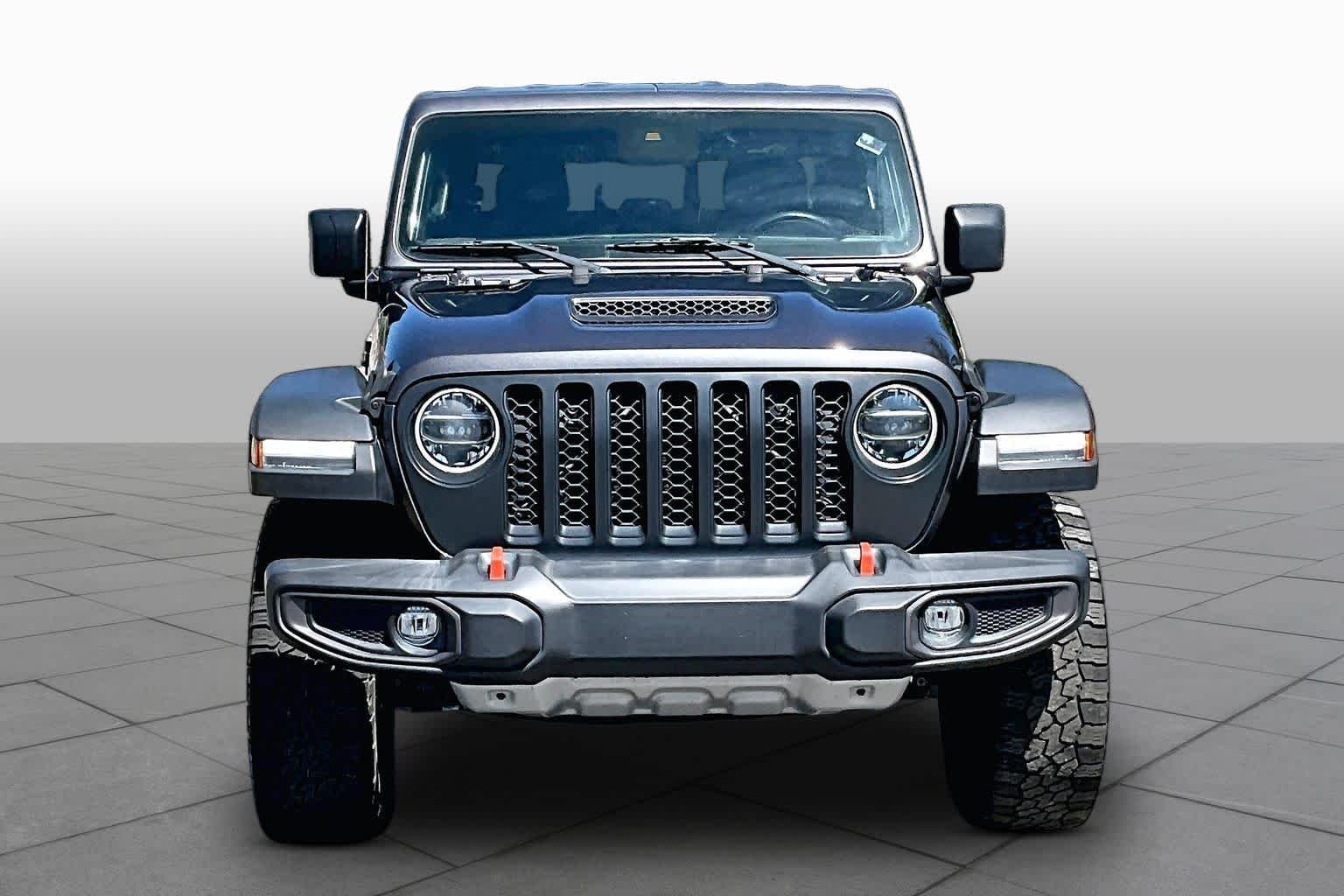 Used 2021 Granite Crystal Metallic Clearcoat Jeep Mojave image 4