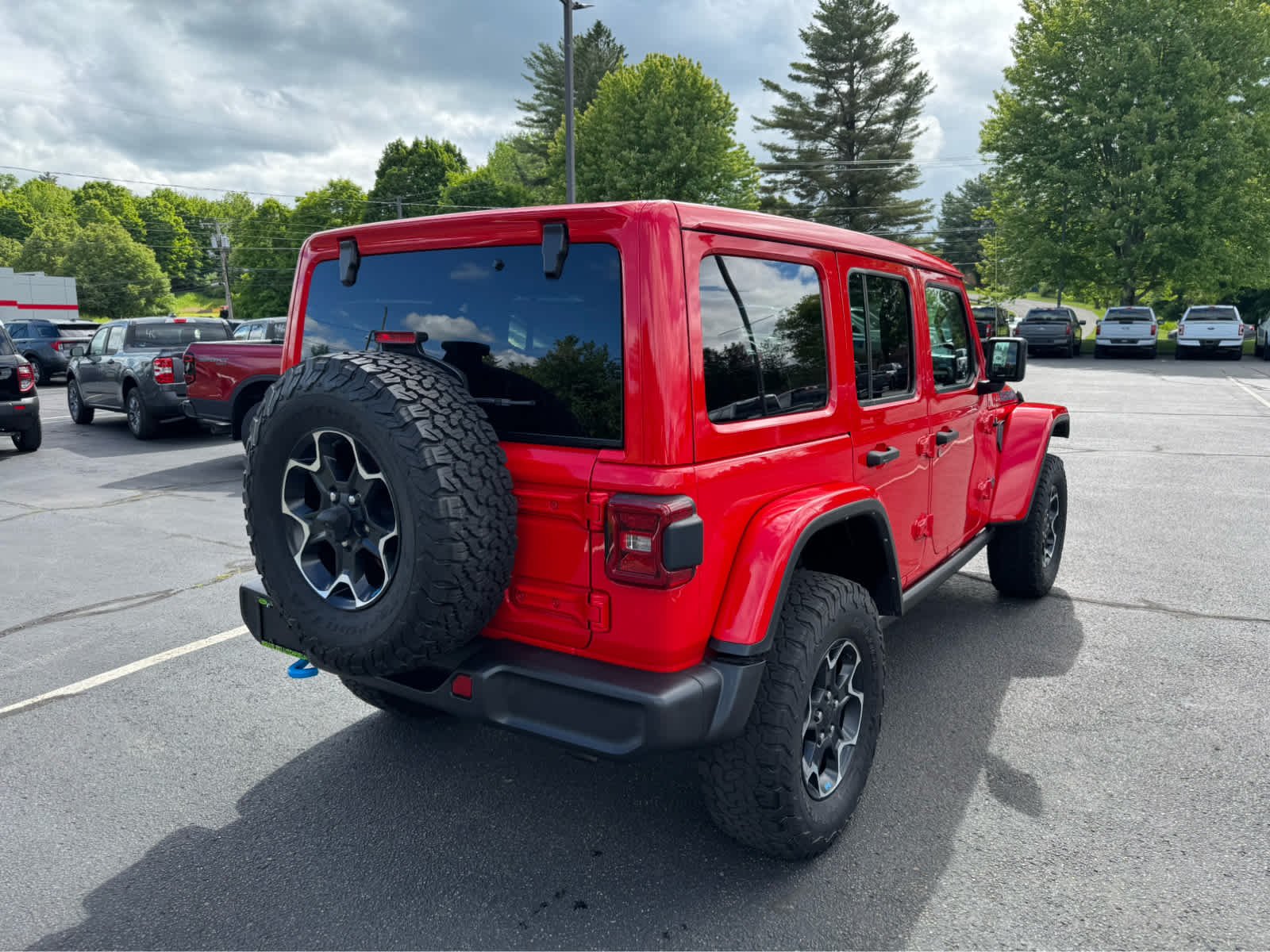 Certified Used 2022 Firecracker Red Clearcoat Jeep Unlimited Rubicon image 6