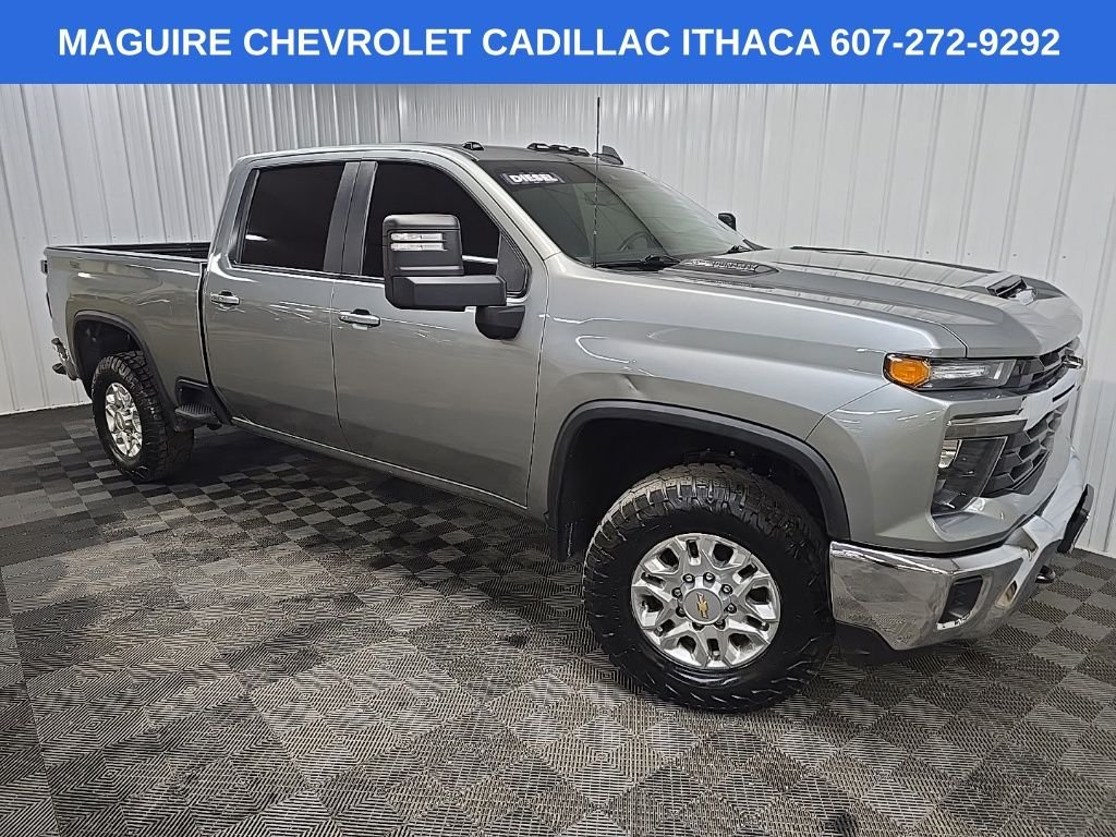 Used 2024 Gray Chevrolet LT image 7