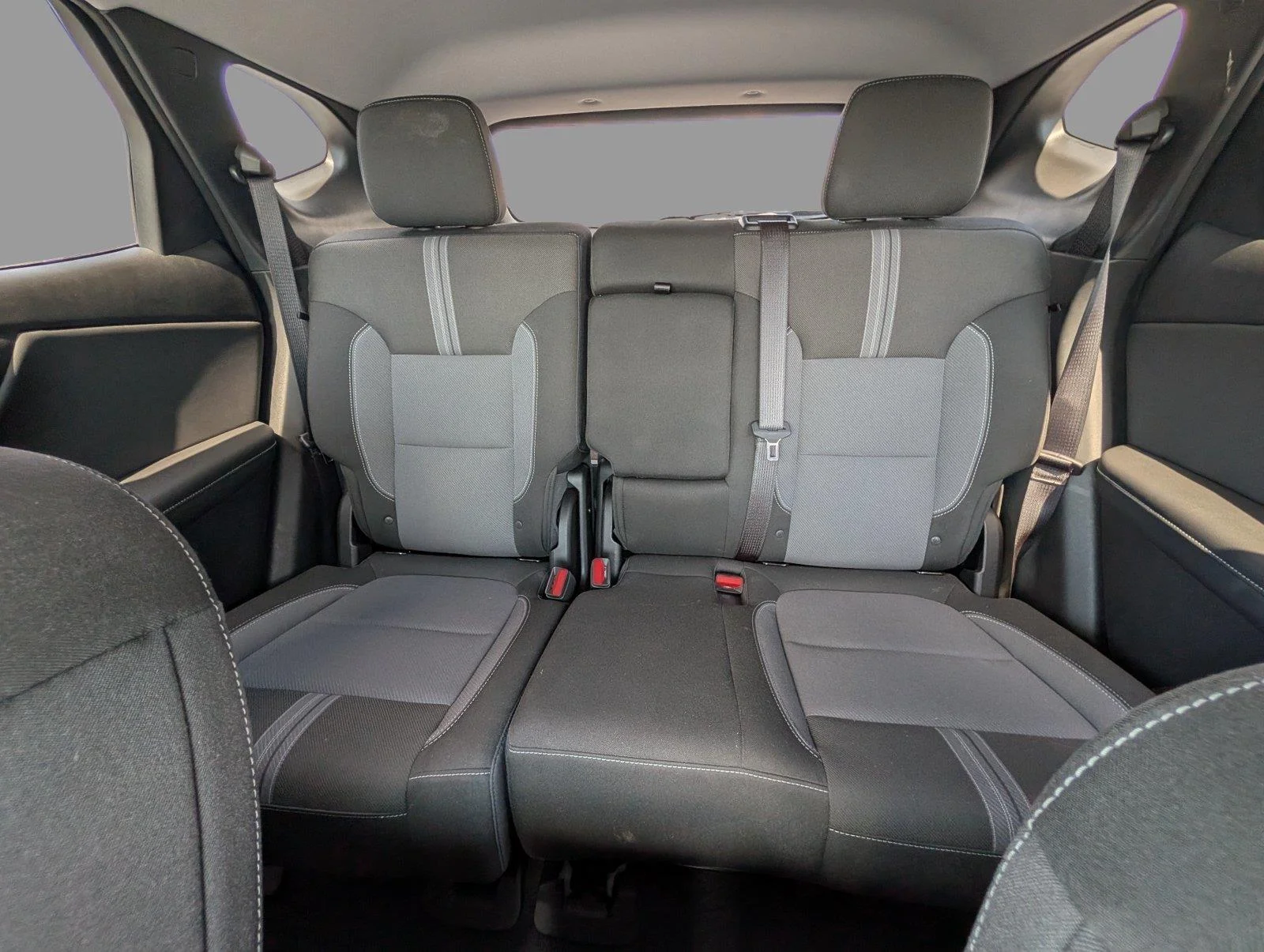 Used 2025 Summit White Chevrolet 2LT image 13