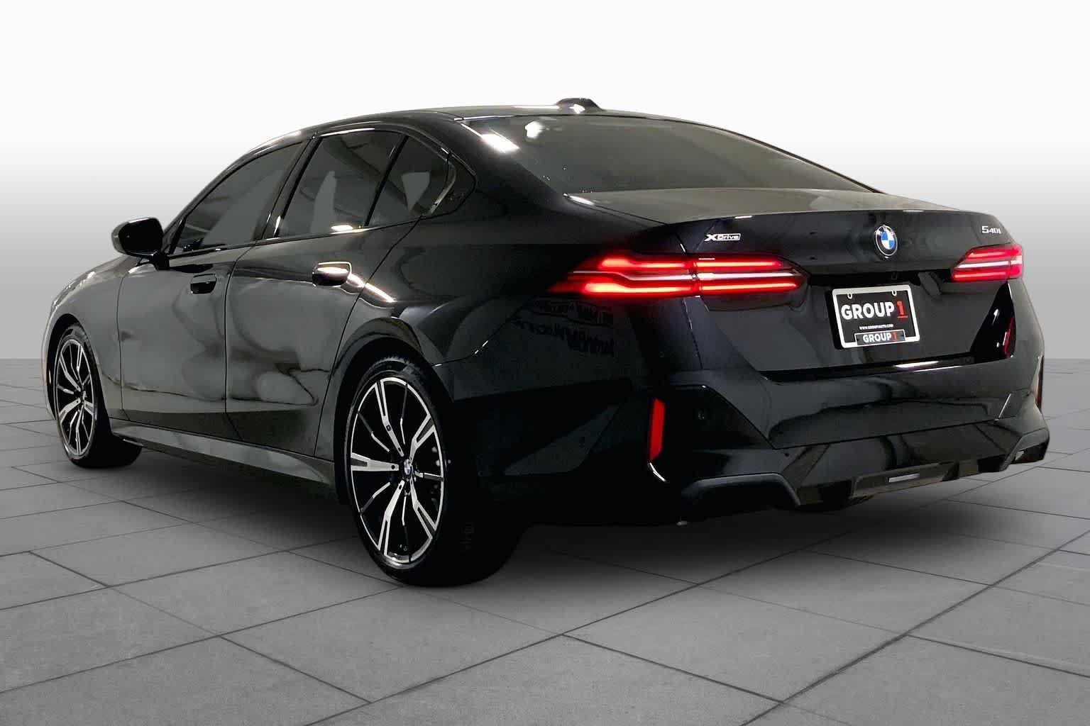 New 2026 Black Sapphire Metallic BMW 540i xDrive image 12