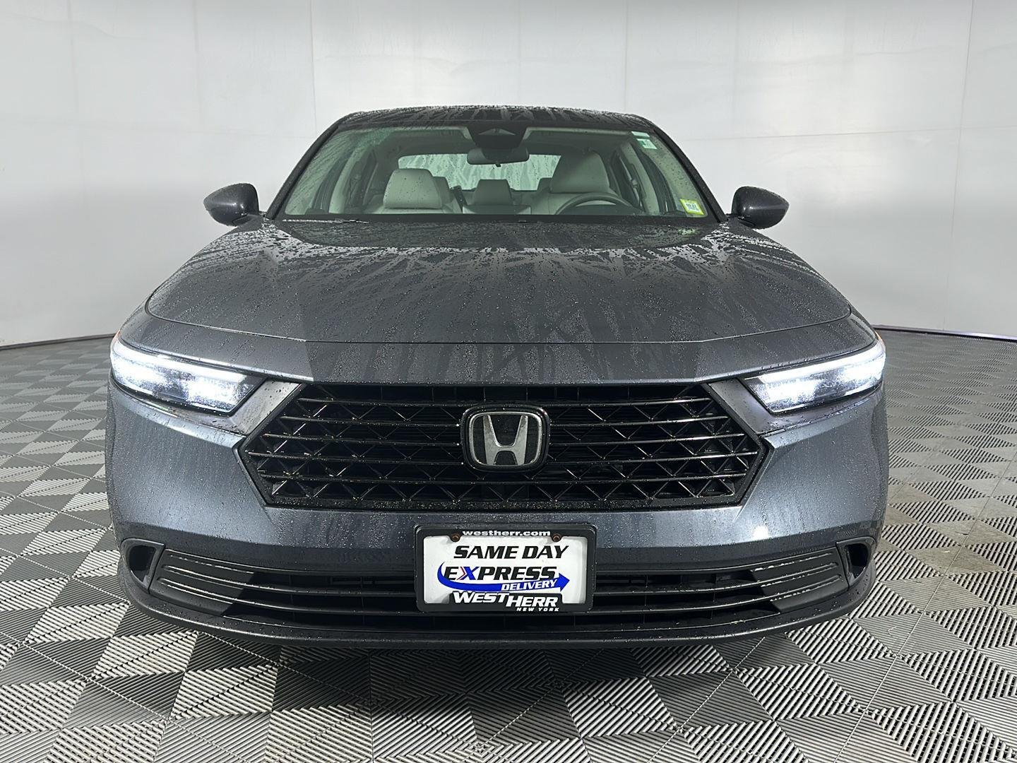 Used 2024 Meteorite Gray Metallic Honda EX image 2