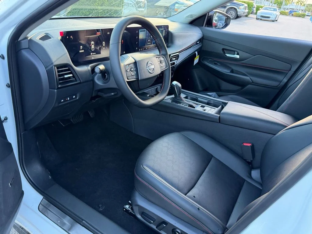 New 2027 Aspen White TriCoat Nissan SR image 11