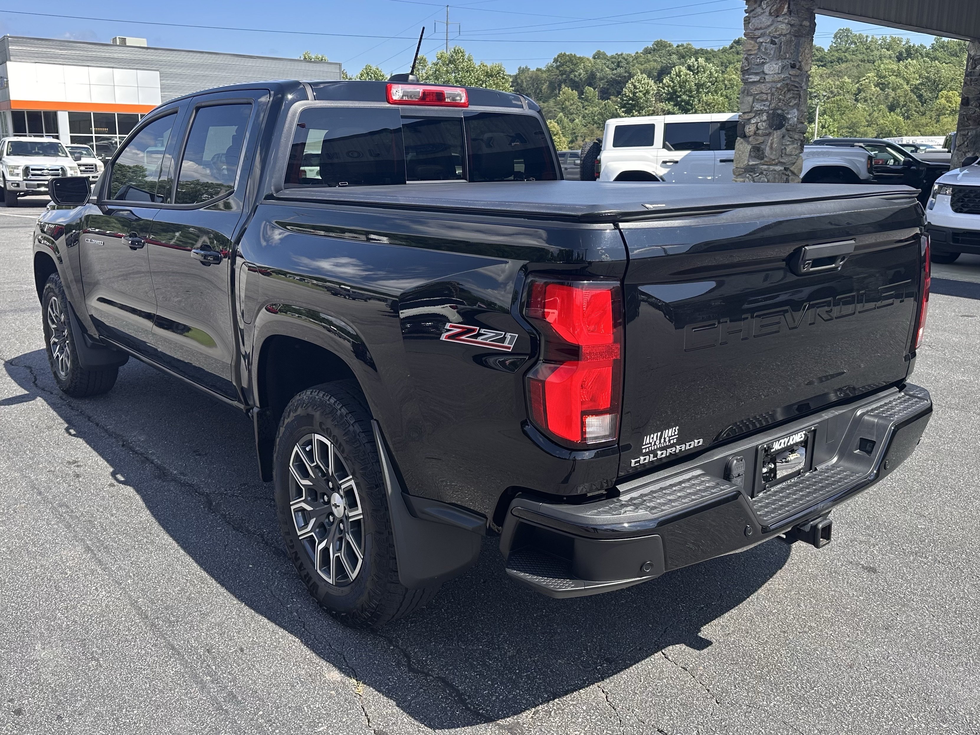 Used 2023 Black Chevrolet 4WD Z71 image 8