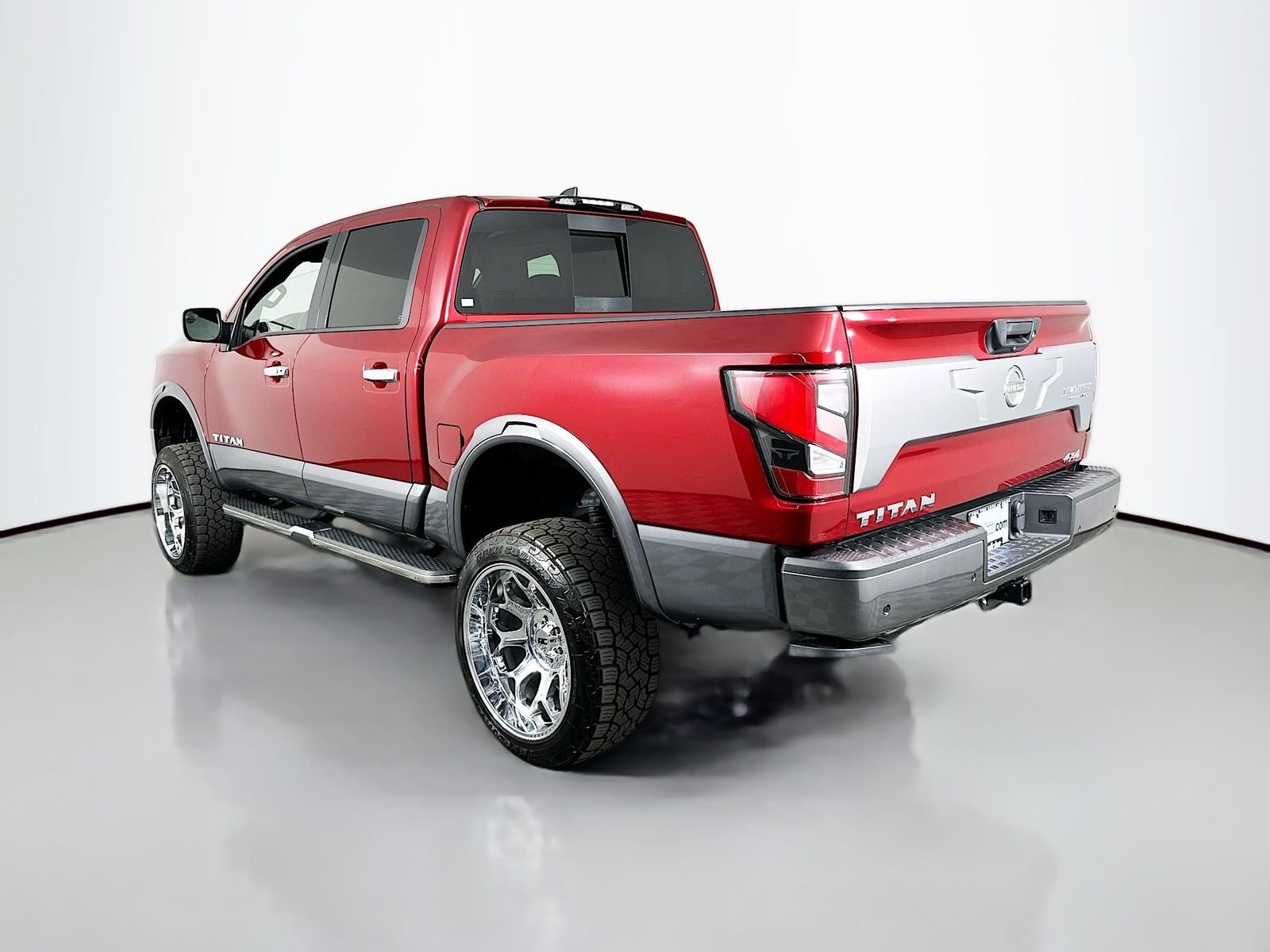 Used 2023 Cardinal Red Metallic Nissan Platinum Reserve image 4