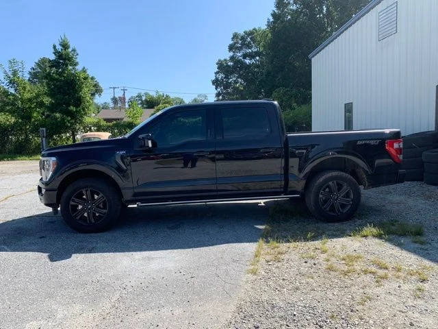 Used 2023 Agate Black Metallic Ford Lariat image 5
